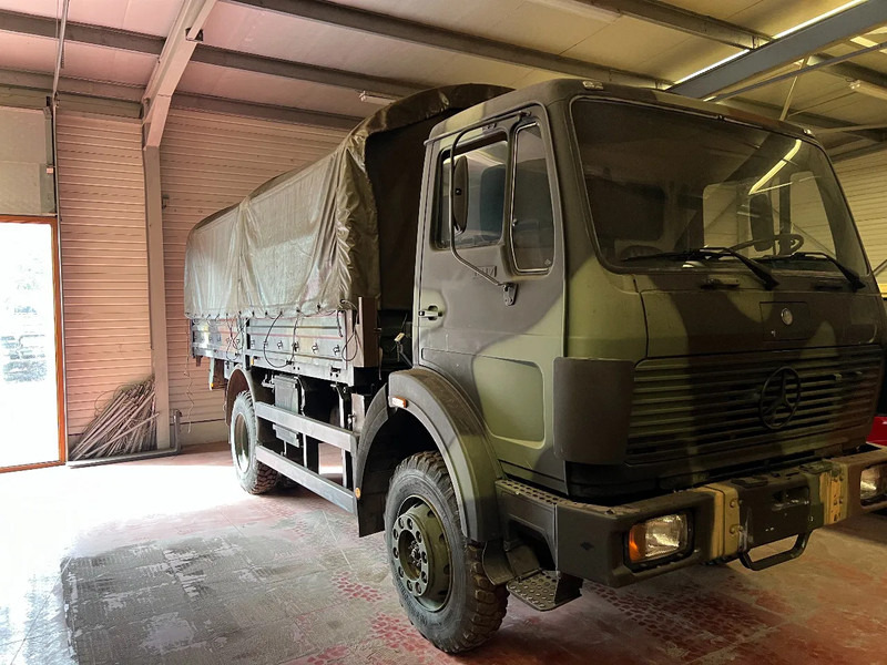 Mercedes-Benz 1017 A/4X4 - Camión caja cerrada: foto 3 Mercedes-Benz 1017 A/4X4 - Camión caja cerrada: foto 3