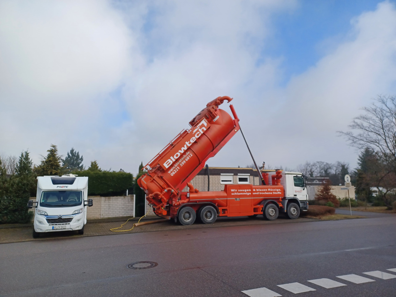 MERCEDES-BENZ Naaktgeboren Vacu-Press 8000 High-Lift V2A less km+hours! - Limpieza de alcantarillado: foto 4 MERCEDES-BENZ Naaktgeboren Vacu-Press 8000 High-Lift V2A less km+hours! - Limpieza de alcantarillado: foto 4