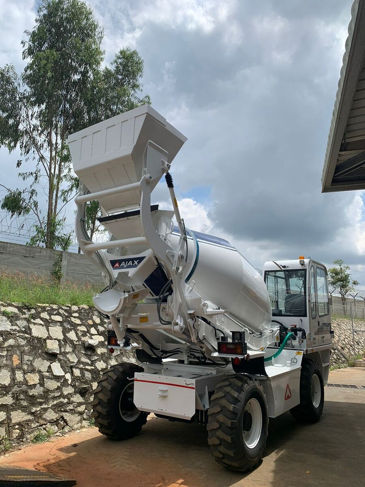 New AJAX ARGO 4000 concrete mixer truck - Camión hormigonera: foto 4 New AJAX ARGO 4000 concrete mixer truck - Camión hormigonera: foto 4