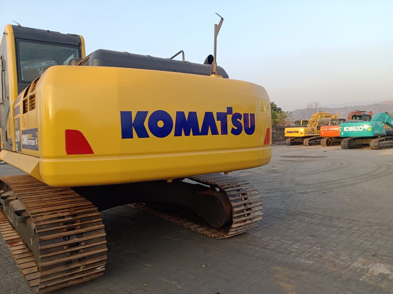 New Komatsu PC210 tracked excavator - Excavadora de cadenas: foto 3 New Komatsu PC210 tracked excavator - Excavadora de cadenas: foto 3