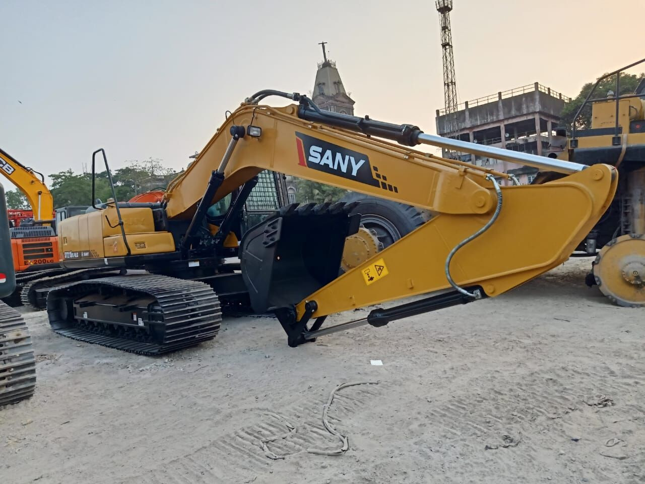 New Sany SY 215 MITSUBISHI ENGINE tracked excavator - Excavadora de cadenas: foto 4 New Sany SY 215 MITSUBISHI ENGINE tracked excavator - Excavadora de cadenas: foto 4