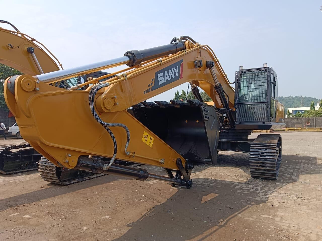 New Sany SY 350 tracked excavator - Excavadora de cadenas: foto 1 New Sany SY 350 tracked excavator - Excavadora de cadenas: foto 1
