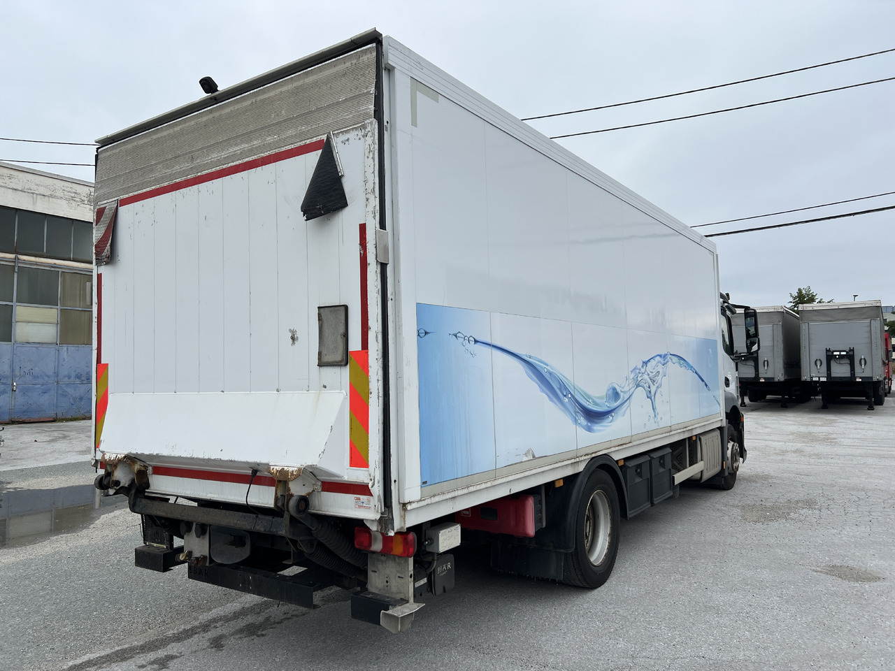 Camión transporte de bebidas para transporte de bebidas MERCEDES-BENZ ANTOS 18.30 L automatische Seitenladung | LBW | Klima | Tempomat: foto 9