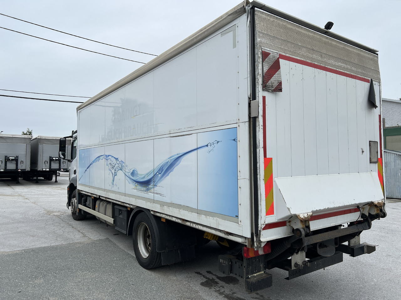 Camión transporte de bebidas para transporte de bebidas MERCEDES-BENZ ANTOS 18.30 L automatische Seitenladung | LBW | Klima | Tempomat: foto 10