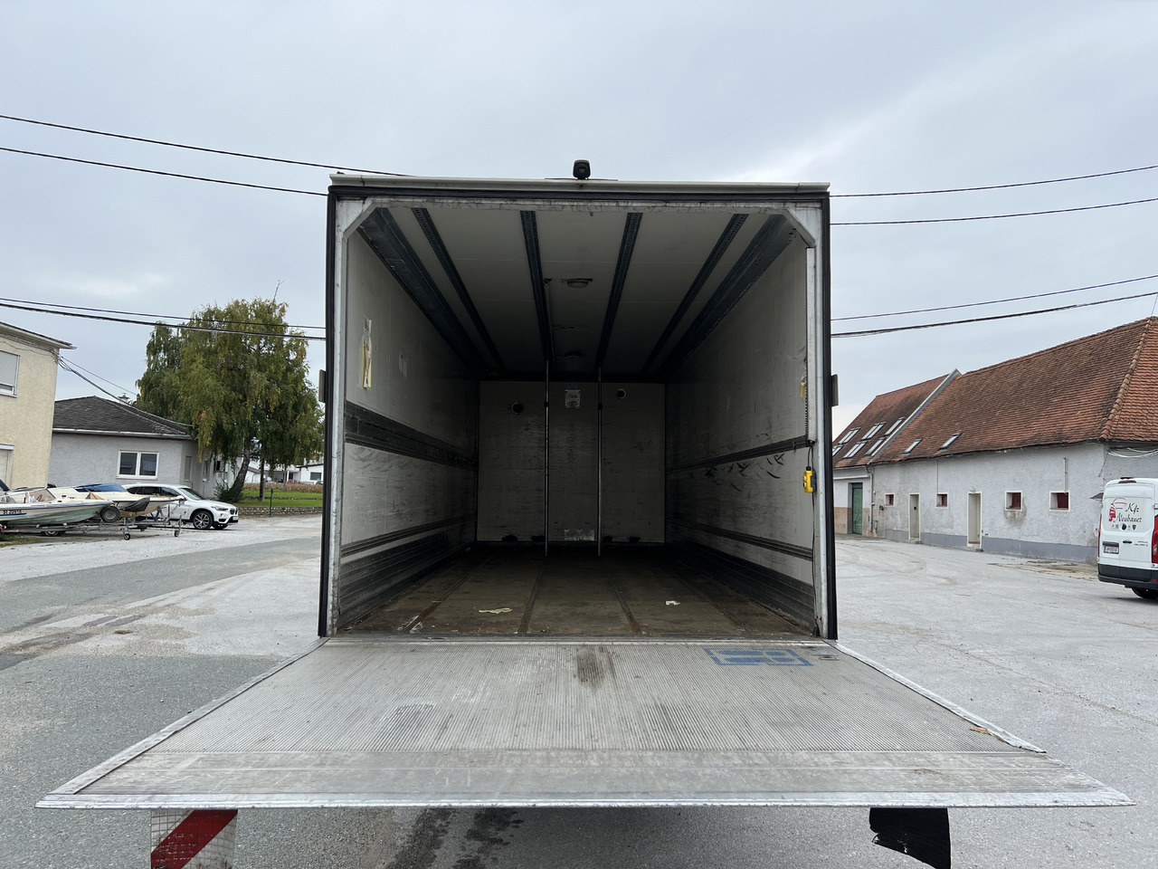 Camión transporte de bebidas para transporte de bebidas MERCEDES-BENZ ANTOS 18.30 L automatische Seitenladung | LBW | Klima | Tempomat: foto 13