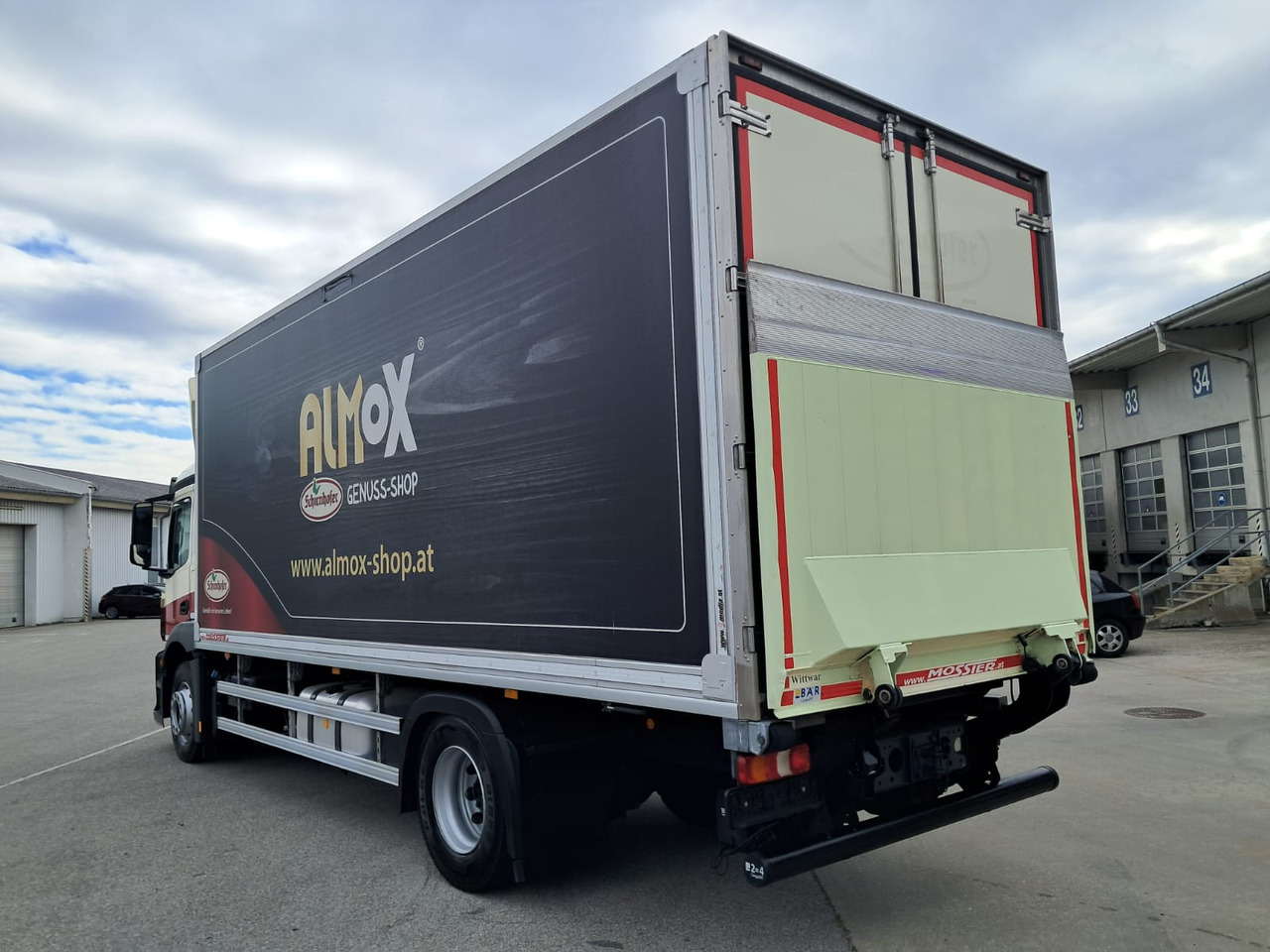 MERCEDES-BENZ Antos 1833 Kühlkoffer LBW | Standheizung | Euro 6 - Camión frigorífico: foto 5 MERCEDES-BENZ Antos 1833 Kühlkoffer LBW | Standheizung | Euro 6 - Camión frigorífico: foto 5