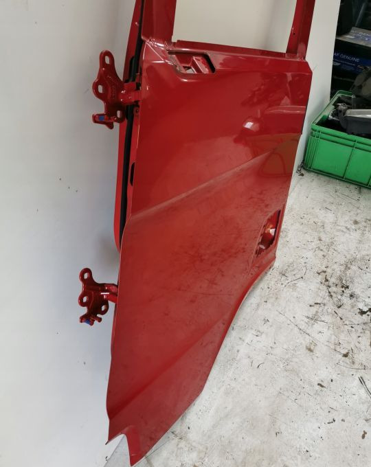 DRZWI SCANIA R S NOWY MODEL ŁADNE - Puerta y piezas para Camión: foto 3 DRZWI SCANIA R S NOWY MODEL ŁADNE - Puerta y piezas para Camión: foto 3