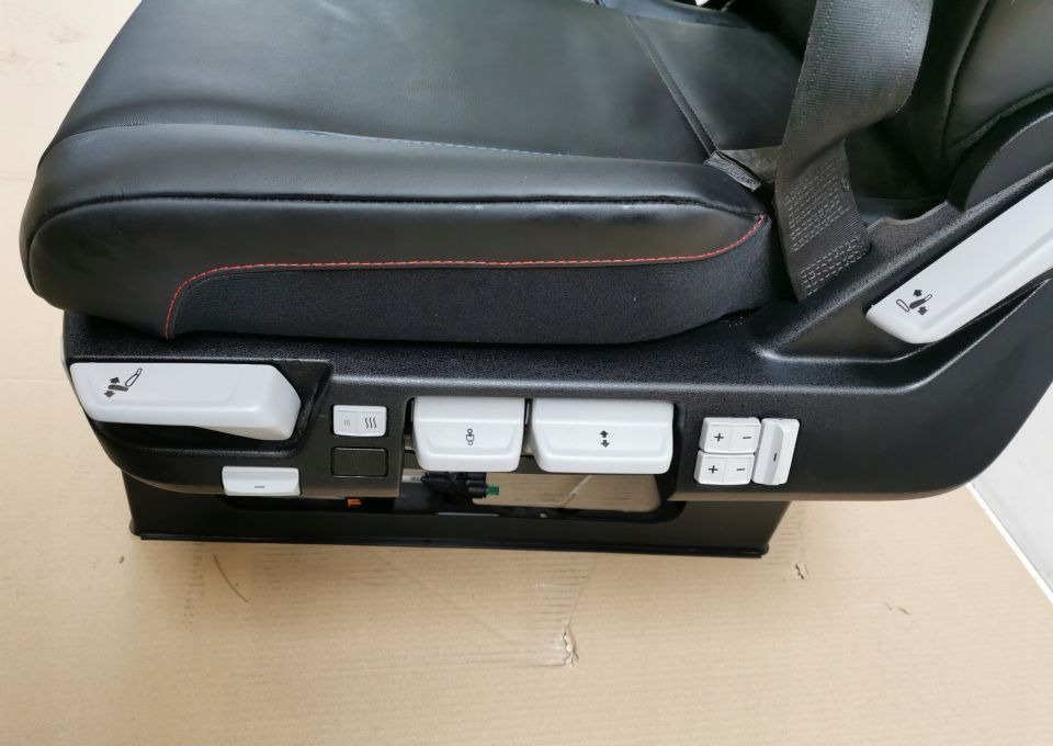FOTEL KIEROWCY RANAULT RANGE T GAMA NOWY ORYGINAŁ - Asiento: foto 3 FOTEL KIEROWCY RANAULT RANGE T GAMA NOWY ORYGINAŁ - Asiento: foto 3