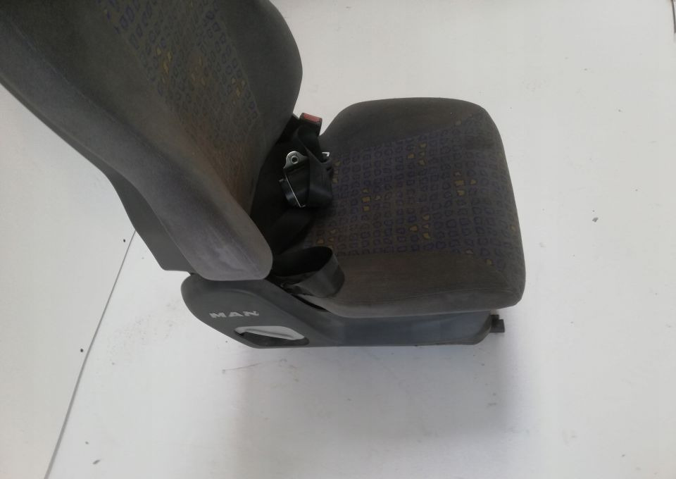 FOTEL PRAWY PAS MAN TGA TGL TMG - Asiento: foto 3 FOTEL PRAWY PAS MAN TGA TGL TMG - Asiento: foto 3