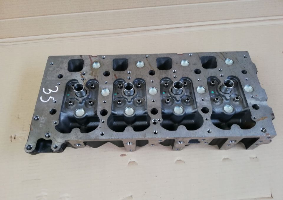 GŁOWICA IVECO EUROCARGO TEKTOR 4c. nowa 5801663550 - Cabezal de bloque para Camión: foto 3 GŁOWICA IVECO EUROCARGO TEKTOR 4c. nowa 5801663550 - Cabezal de bloque para Camión: foto 3