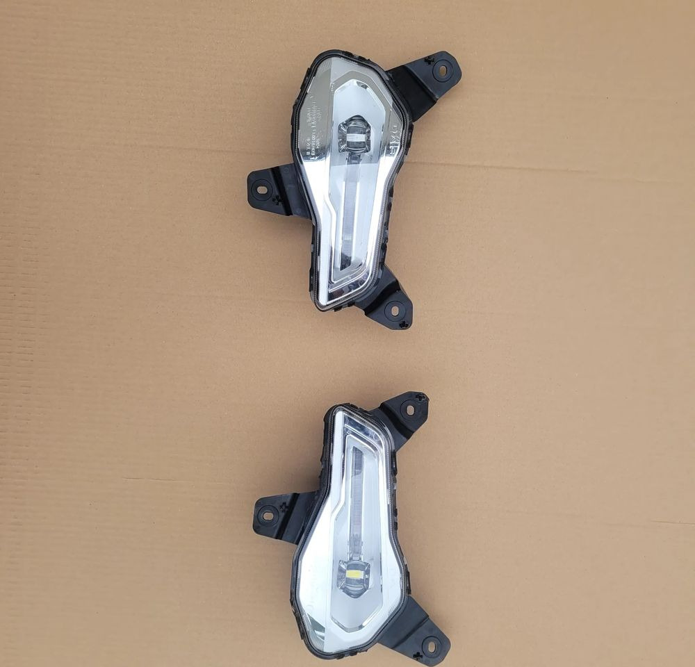 HALOGENY DAF XG XD ORYGINAŁ LED CHWALIM116 - Carrocería y exterior para Camión: foto 1 HALOGENY DAF XG XD ORYGINAŁ LED CHWALIM116 - Carrocería y exterior para Camión: foto 1