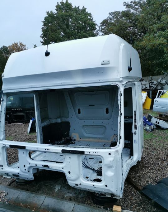 KABINA MERCEDES ACTROS MP4 GIGA BDF - Cabina para Camión: foto 1 KABINA MERCEDES ACTROS MP4 GIGA BDF - Cabina para Camión: foto 1