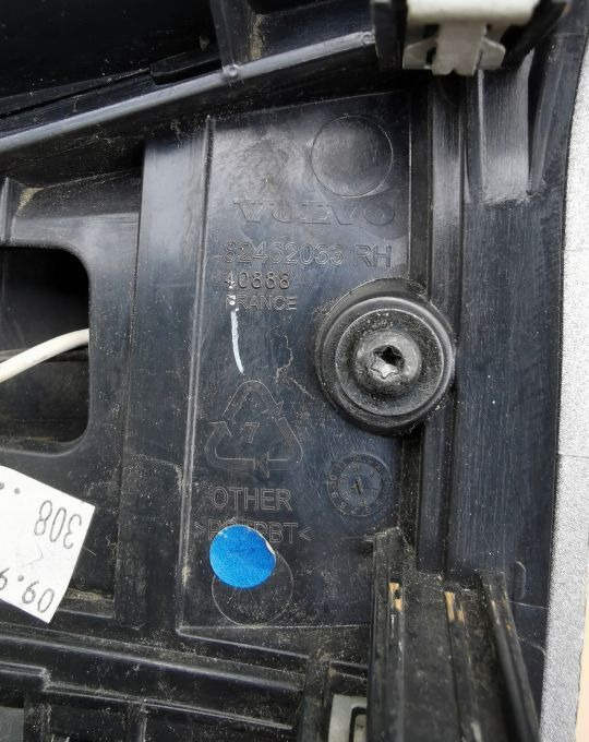 KIERUNKOWSKAZ VOLVO FM 82462033 RH. E6. - Luz direccional para Camión: foto 3 KIERUNKOWSKAZ VOLVO FM 82462033 RH. E6. - Luz direccional para Camión: foto 3