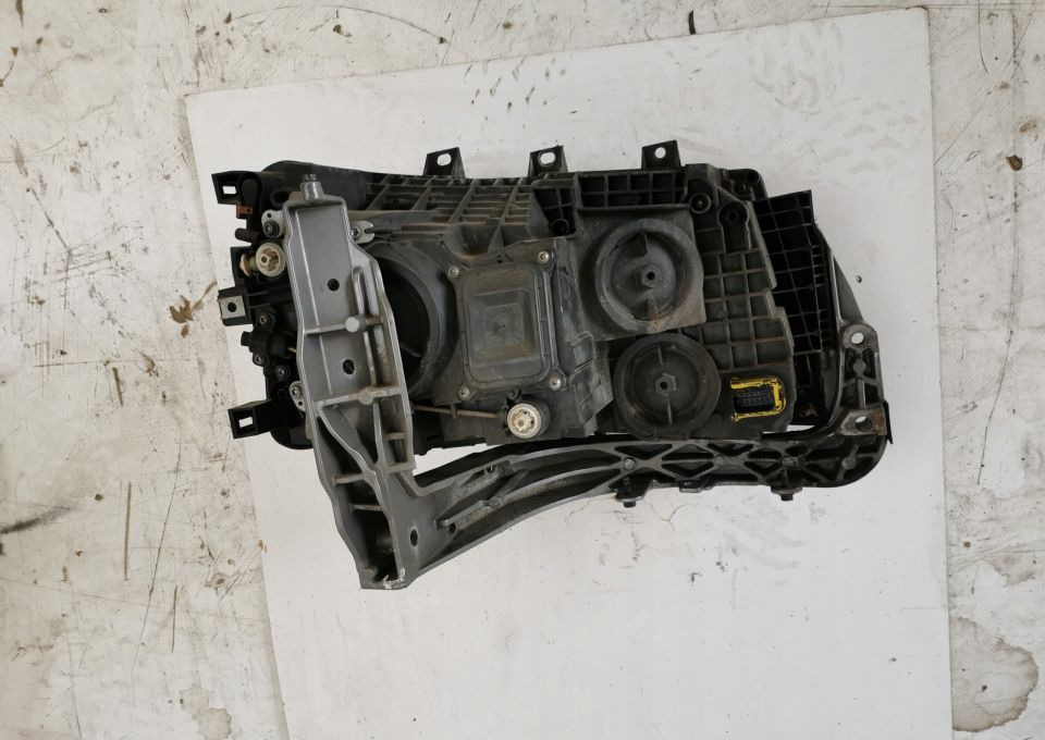 LAMPA MOCOWANIE H7 SCANIA S R NGT LH. ORYGINAŁ - Faro delantero para Camión: foto 4 LAMPA MOCOWANIE H7 SCANIA S R NGT LH. ORYGINAŁ - Faro delantero para Camión: foto 4