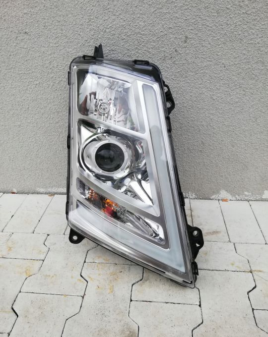 Faro delantero LAMPA XENON VOLVO FH4 FH 4 FM RH SKRETNY ORYGINAŁ: foto 1