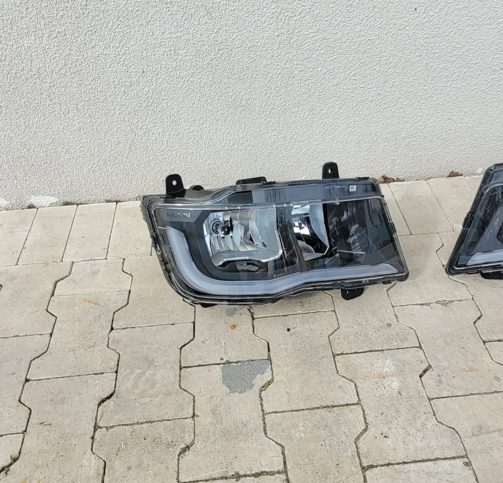 LAMPY MAN TG3 TGL TGM NM. ORYGINAŁ - Luz/ Iluminación para Camión: foto 3 LAMPY MAN TG3 TGL TGM NM. ORYGINAŁ - Luz/ Iluminación para Camión: foto 3