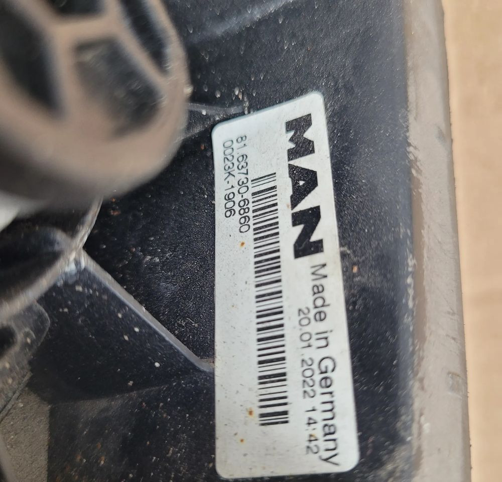 LUSTERKO LUSTERKA RH MAN TG3 ORYGINAŁ 81.63730-6860 CHWALIM116 - Espejo retrovisor para Camión: foto 3 LUSTERKO LUSTERKA RH MAN TG3 ORYGINAŁ 81.63730-6860 CHWALIM116 - Espejo retrovisor para Camión: foto 3