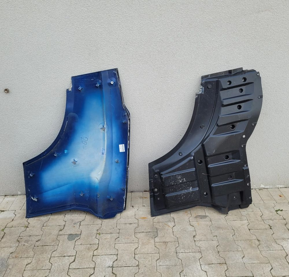PRZEDŁUŻENIE DRZWI IVECO S WAY LEWE 5802263403 CHWALIM116 - Puerta y piezas para Camión: foto 2 PRZEDŁUŻENIE DRZWI IVECO S WAY LEWE 5802263403 CHWALIM116 - Puerta y piezas para Camión: foto 2