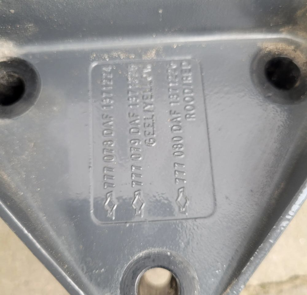 WSPORNIK MOCOWANIE BŁOTNIK DAF 1371224 ORYGINAŁ CHWALIM116 - Guardabarros para Camión: foto 3 WSPORNIK MOCOWANIE BŁOTNIK DAF 1371224 ORYGINAŁ CHWALIM116 - Guardabarros para Camión: foto 3
