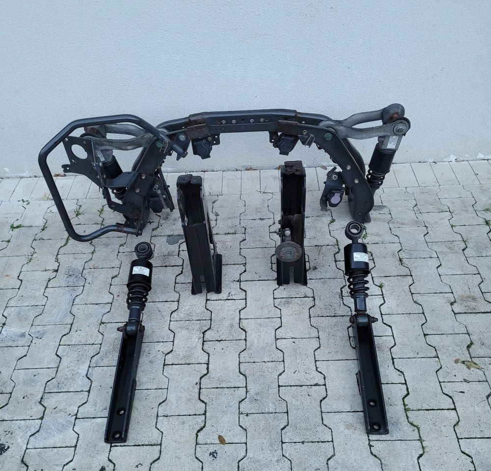 ZAWIESZENIE KABINY MERCEDES ACTROS MP4 - Suspensión de cabina para Camión: foto 1 ZAWIESZENIE KABINY MERCEDES ACTROS MP4 - Suspensión de cabina para Camión: foto 1