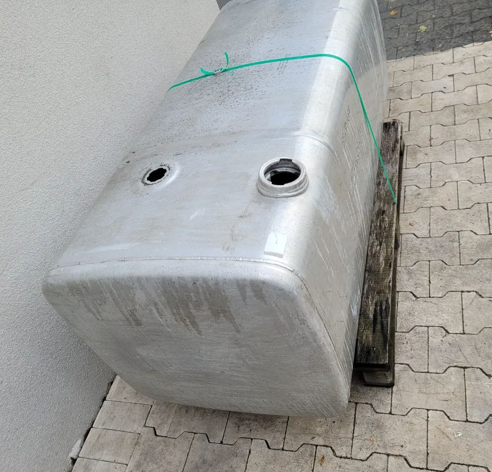 ZBIORNIK PALIWA IVECO STRALIS 600L 155X63X68 - Depósito de combustible para Camión: foto 3 ZBIORNIK PALIWA IVECO STRALIS 600L 155X63X68 - Depósito de combustible para Camión: foto 3