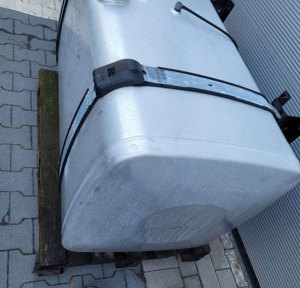 ZBIORNIK PALIWA MAN TGX 580 LIFT 81.12201-5967 CHWALIM116 - Depósito de combustible para Camión: foto 2 ZBIORNIK PALIWA MAN TGX 580 LIFT 81.12201-5967 CHWALIM116 - Depósito de combustible para Camión: foto 2