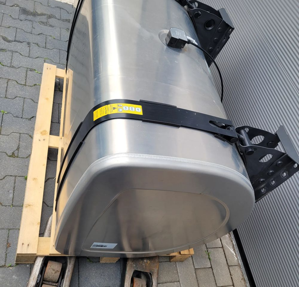 ZBIORNIK PALIWA VOLVO FH4 FH5 GAMA 140X70X70CM 21516453 570L CHWALIM116 - Procesamiento de combustible para Camión: foto 3 ZBIORNIK PALIWA VOLVO FH4 FH5 GAMA 140X70X70CM 21516453 570L CHWALIM116 - Procesamiento de combustible para Camión: foto 3