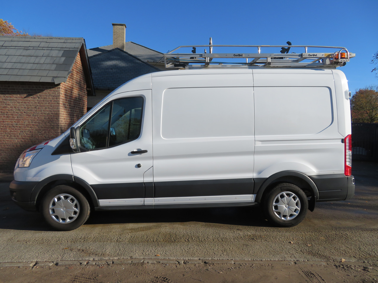 Ford Transit 2.0TDCi L2H2 - Furgón: foto 4 Ford Transit 2.0TDCi L2H2 - Furgón: foto 4