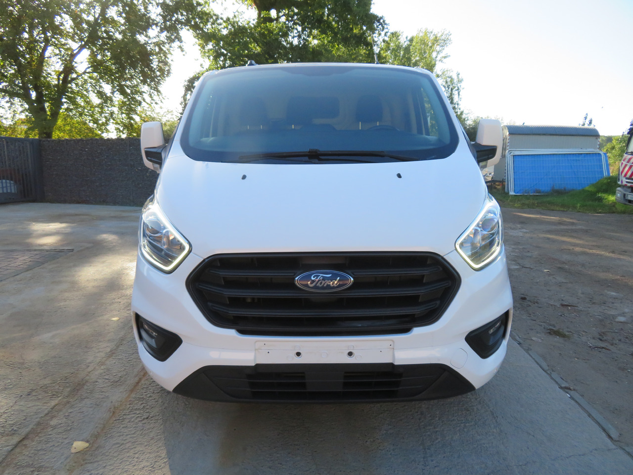 Ford Transit Custom 2.0 Trend - Furgoneta pequeña: foto 2 Ford Transit Custom 2.0 Trend - Furgoneta pequeña: foto 2