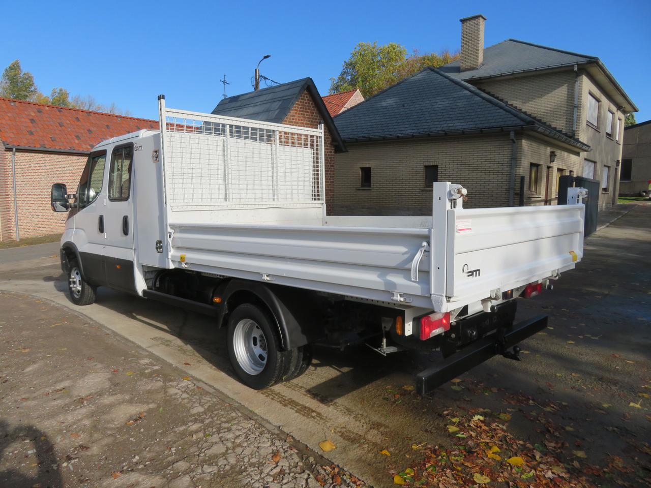 Iveco Daily 35C16 3.0 - Volquete furgoneta, Furgoneta combi: foto 5 Iveco Daily 35C16 3.0 - Volquete furgoneta, Furgoneta combi: foto 5