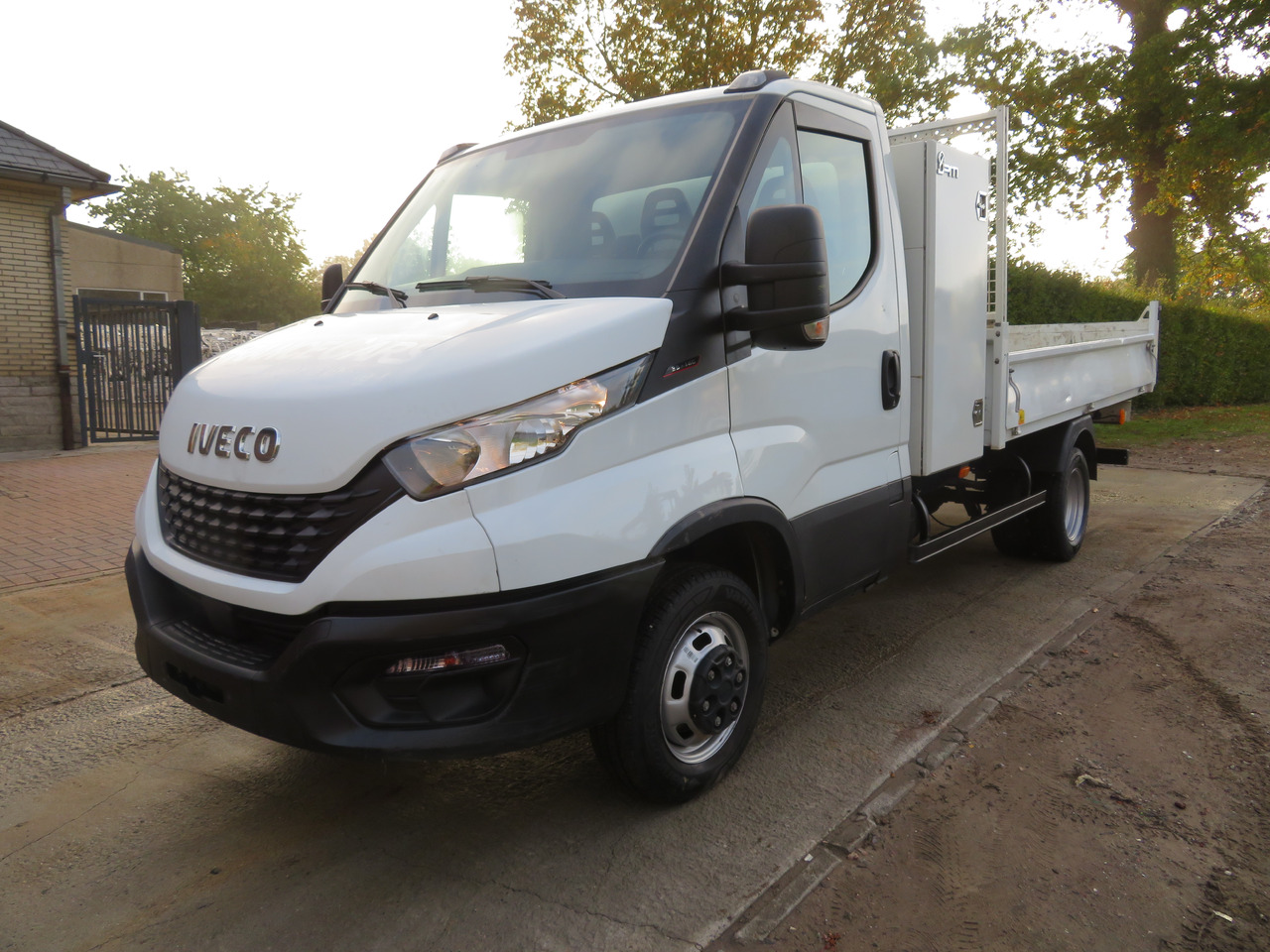 Iveco Daily 35C16 3.0 - L3 - Kipper - Volquete furgoneta: foto 3 Iveco Daily 35C16 3.0 - L3 - Kipper - Volquete furgoneta: foto 3