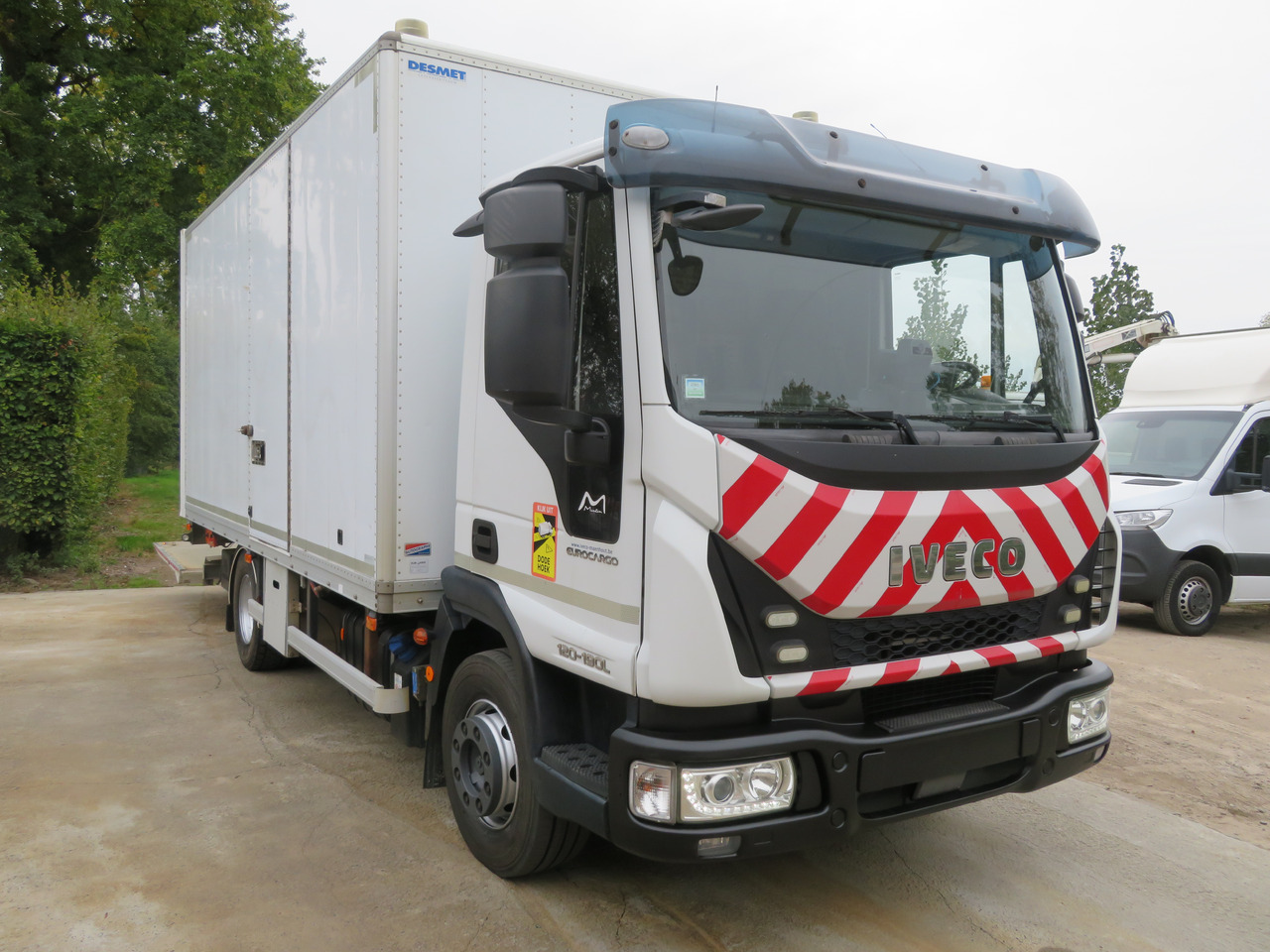 Iveco Eurocargo 120EL - Camión caja cerrada: foto 1 Iveco Eurocargo 120EL - Camión caja cerrada: foto 1