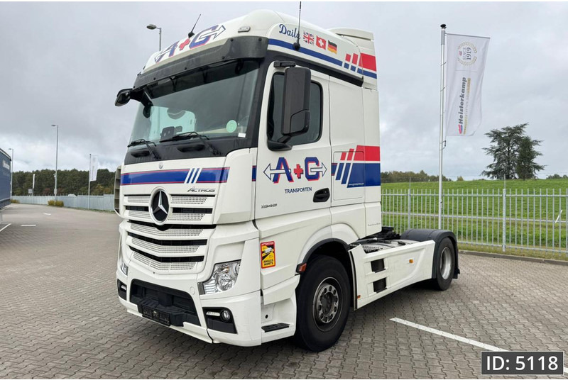 Mercedes-Benz Actros 1845 GigaSpace, Euro 6, / Fridge / 2 Tanks / 3 Pieces - Cabeza tractora: foto 1 Mercedes-Benz Actros 1845 GigaSpace, Euro 6, / Fridge / 2 Tanks / 3 Pieces - Cabeza tractora: foto 1