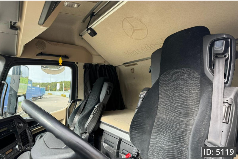 Mercedes-Benz Actros 1845 GigaSpace, Euro 6, / Fridge / 2 Tanks / 3 Pieces - Cabeza tractora: foto 5 Mercedes-Benz Actros 1845 GigaSpace, Euro 6, / Fridge / 2 Tanks / 3 Pieces - Cabeza tractora: foto 5