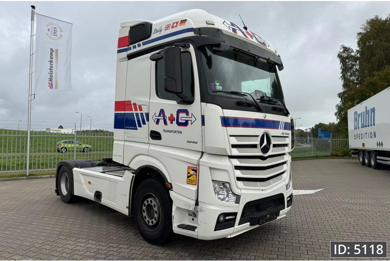 Mercedes-Benz Actros 1845 GigaSpace, Euro 6, / Fridge / 2 Tanks / 3 Pieces - Cabeza tractora: foto 4 Mercedes-Benz Actros 1845 GigaSpace, Euro 6, / Fridge / 2 Tanks / 3 Pieces - Cabeza tractora: foto 4
