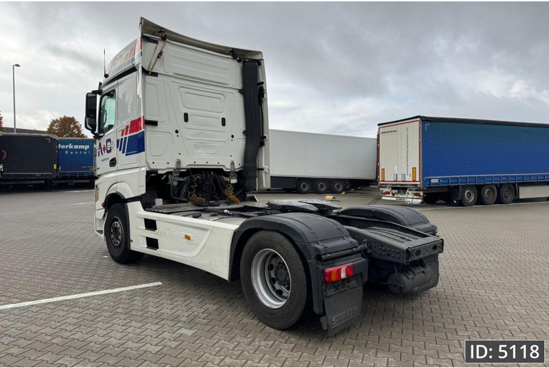 Mercedes-Benz Actros 1845 GigaSpace, Euro 6, / Fridge / 2 Tanks / 3 Pieces - Cabeza tractora: foto 2 Mercedes-Benz Actros 1845 GigaSpace, Euro 6, / Fridge / 2 Tanks / 3 Pieces - Cabeza tractora: foto 2