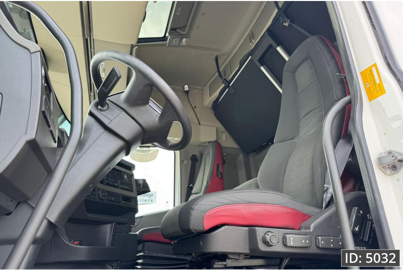 Volvo FH 460 Globetrotter XL, Euro 6, / 6x2 / Low mileage - Cabeza tractora: foto 5 Volvo FH 460 Globetrotter XL, Euro 6, / 6x2 / Low mileage - Cabeza tractora: foto 5
