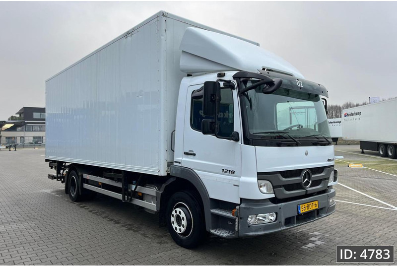 Mercedes-Benz Atego 1218 Day Cab, Euro 5, BDF / EPS automatic / standklima / DHOLLANDIA 2000KG - Camión portacontenedore/ Intercambiable: foto 4 Mercedes-Benz Atego 1218 Day Cab, Euro 5, BDF / EPS automatic / standklima / DHOLLANDIA 2000KG - Camión portacontenedore/ Intercambiable: foto 4