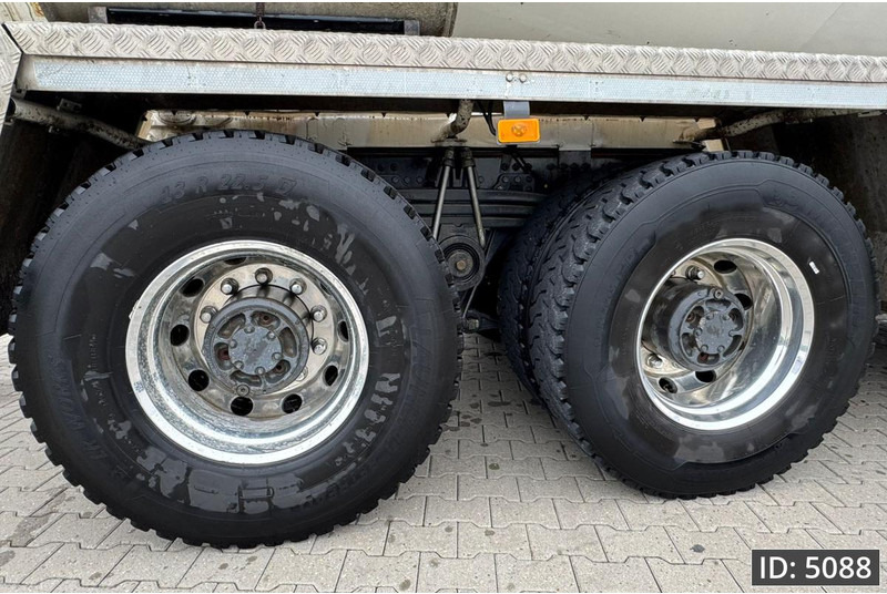 Renault C480 Day Cab, Euro 6, 8x4 / Full steel / 9m3 / TOP!! - Camión hormigonera: foto 5 Renault C480 Day Cab, Euro 6, 8x4 / Full steel / 9m3 / TOP!! - Camión hormigonera: foto 5