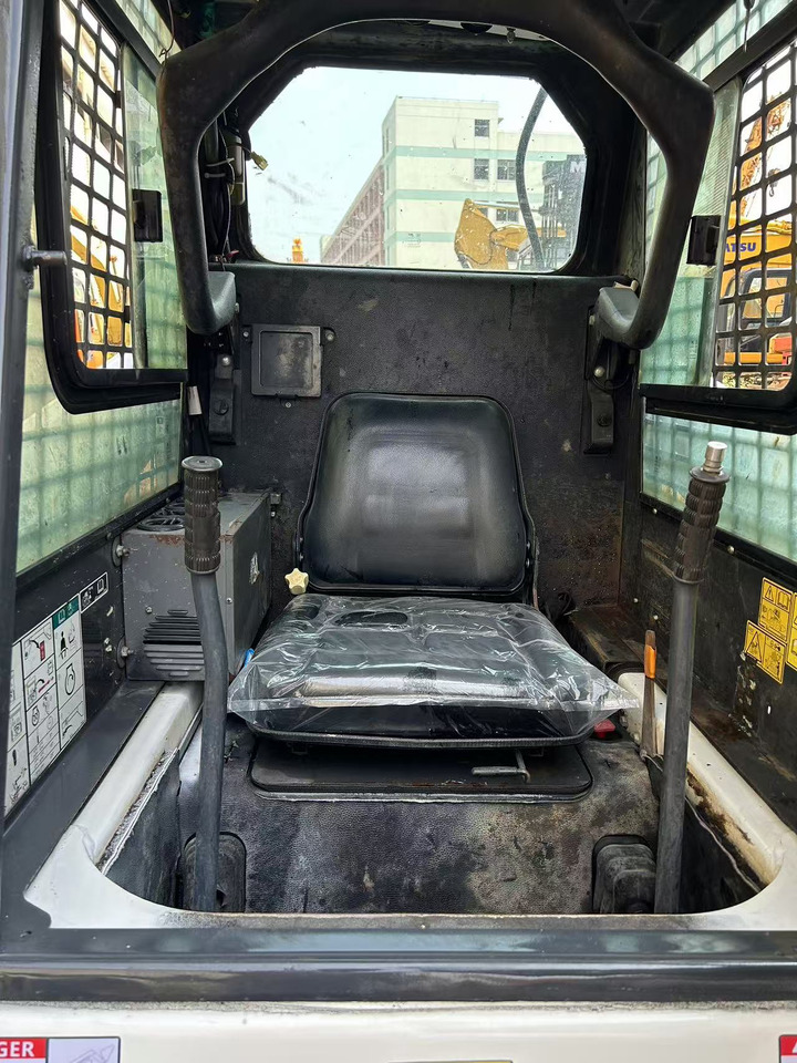 BOBCAT Skid Steer Loader S130 - Minicargadora: foto 5 BOBCAT Skid Steer Loader S130 - Minicargadora: foto 5