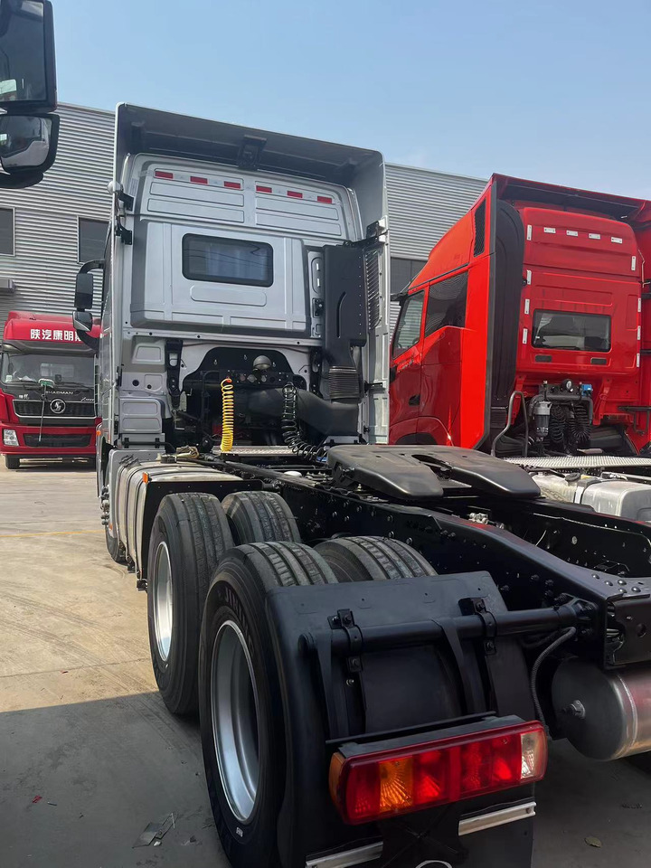 FOTON Auman Tractor Unit 6✖4 Automatic Good condition - Cabeza tractora: foto 5 FOTON Auman Tractor Unit 6✖4 Automatic Good condition - Cabeza tractora: foto 5