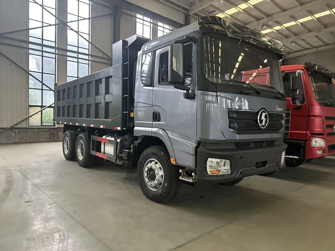 SHACMAN X3000 Dump Truck 6✖4 - Cabeza tractora: foto 3 SHACMAN X3000 Dump Truck 6✖4 - Cabeza tractora: foto 3