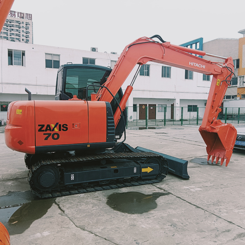 HITACHI ZX70 - Excavadora de cadenas: foto 1 HITACHI ZX70 - Excavadora de cadenas: foto 1