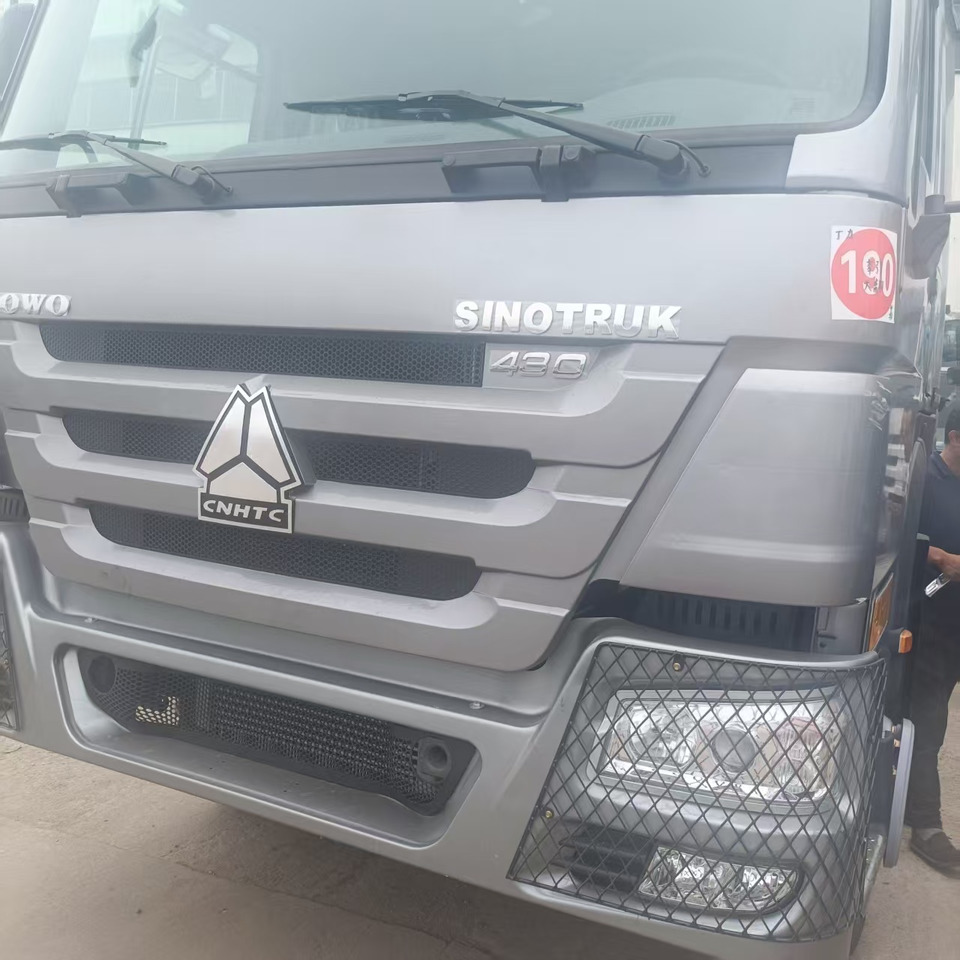 HOWO Dump Truck  Unit 6✖4 Click Here for Discount - Camión caja cerrada: foto 3 HOWO Dump Truck  Unit 6✖4 Click Here for Discount - Camión caja cerrada: foto 3