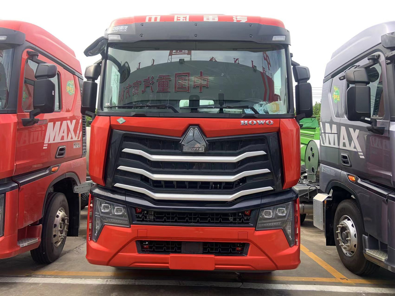 HOWO MAX 7W Truck Unit - Camión volquete: foto 4 HOWO MAX 7W Truck Unit - Camión volquete: foto 4