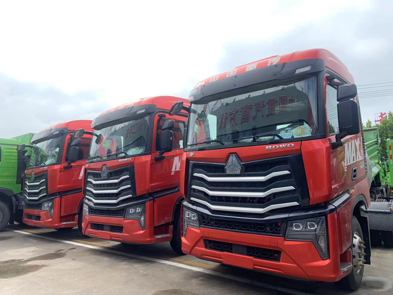 HOWO MAX 7W Truck Unit - Camión volquete: foto 3 HOWO MAX 7W Truck Unit - Camión volquete: foto 3