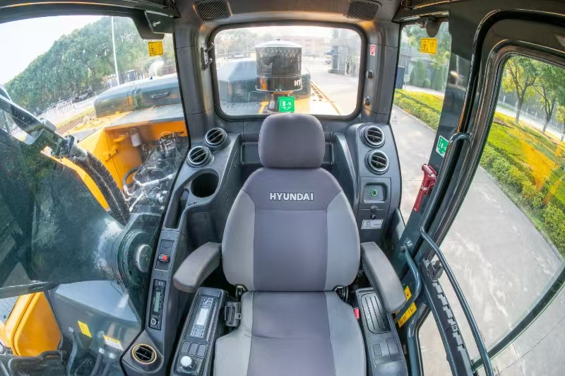 HYUNDAI Excavator HX305L Click Here for Discount - Excavadora: foto 5 HYUNDAI Excavator HX305L Click Here for Discount - Excavadora: foto 5