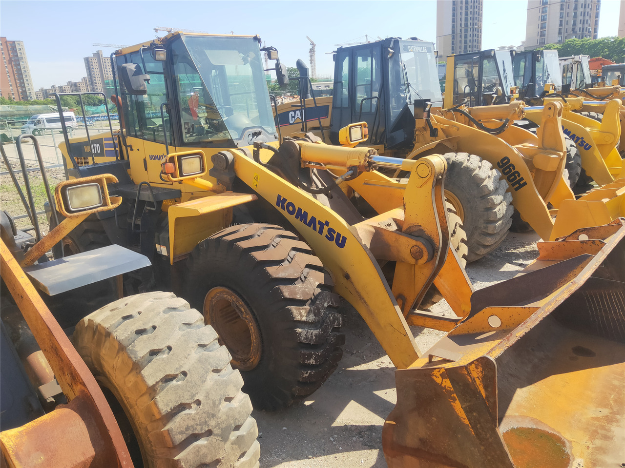 KOMATSU Wheel Loader 470-6 Click Here for Discount - Cargadora de ruedas: foto 4 KOMATSU Wheel Loader 470-6 Click Here for Discount - Cargadora de ruedas: foto 4