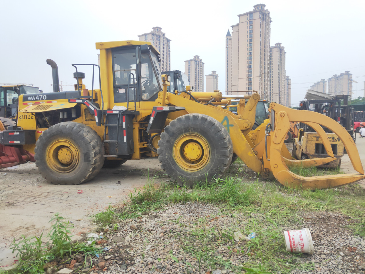 KOMATSU Wheel WA470-3 With a fork - Cargadora de ruedas: foto 2 KOMATSU Wheel WA470-3 With a fork - Cargadora de ruedas: foto 2