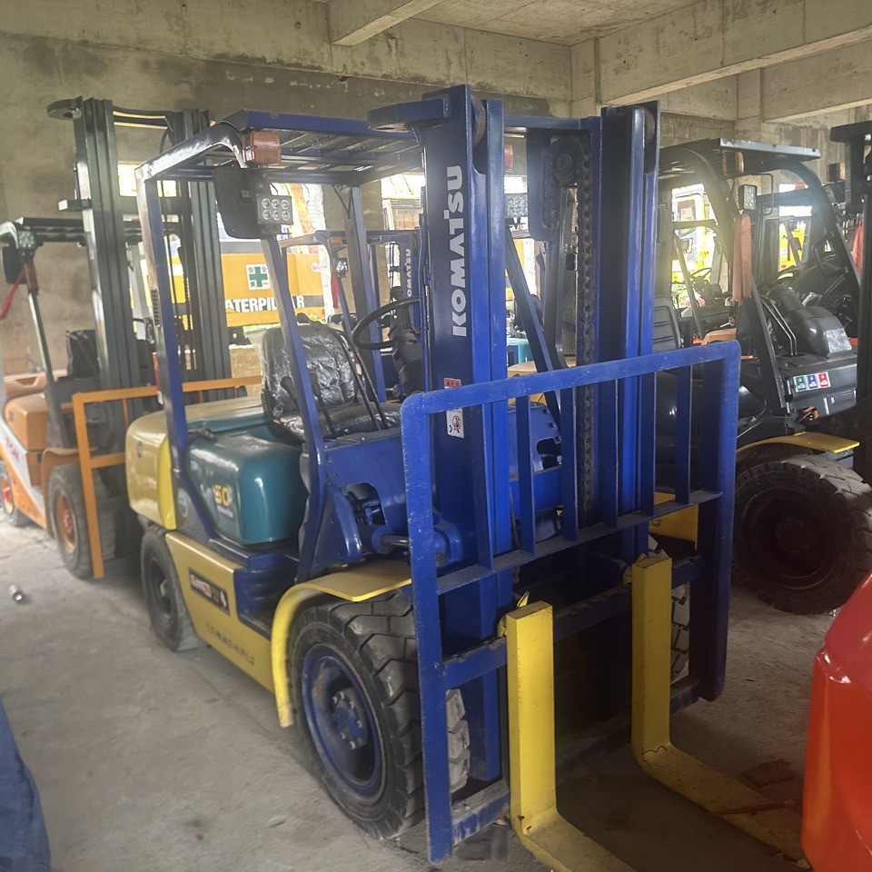 Komatsu FD30 Forklift Click for Discount - Carretilla elevadora diésel: foto 2 Komatsu FD30 Forklift Click for Discount - Carretilla elevadora diésel: foto 2